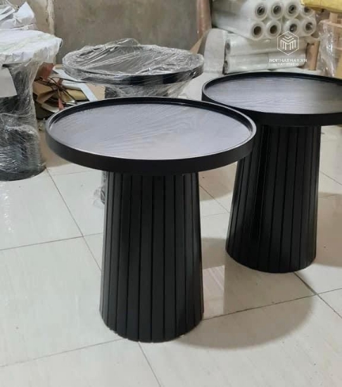 Hình ảnh của BÀN TRÀ TRỤ NAN TRÒN