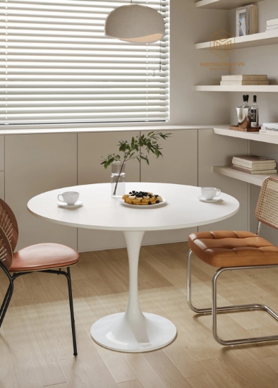 Hình ảnh của Bàn Ăn Tulip