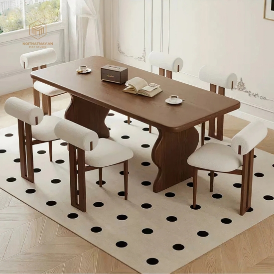 Hình ảnh của Bàn Ăn Chân Lượn Sóng