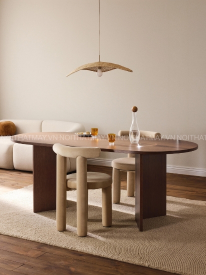 Hình ảnh của BÀN ĂN TONI