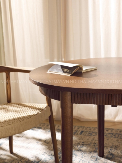 Hình ảnh của BÀN ĂN CALARY