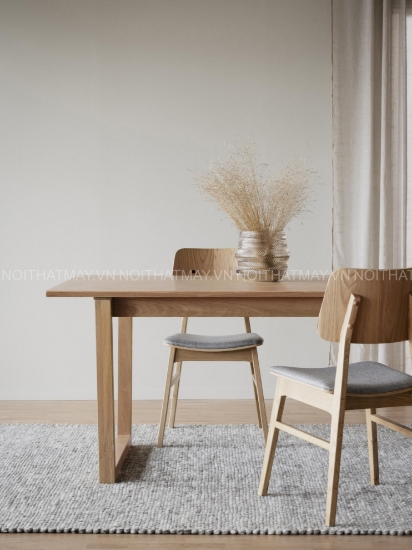 Hình ảnh của BÀN ĂN COLONSAY